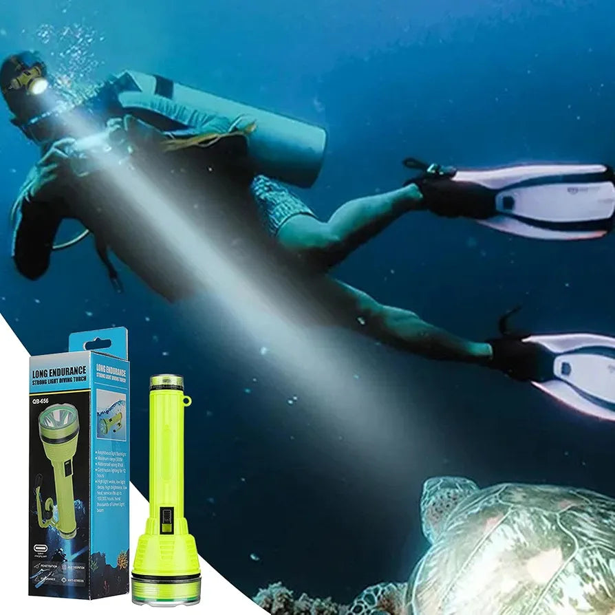 Bright Underwater Flashlight,Torch Rechargeable for Diving Snorkeling Equipment 200 Meters Submarine Shrimping